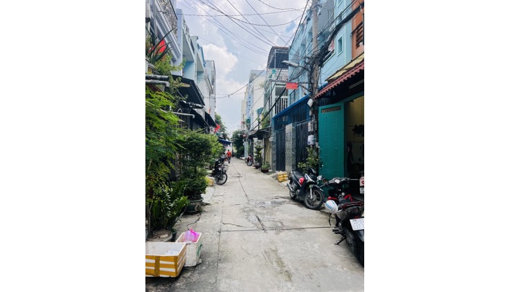 NHÀ 1/ BÌNH TRỊ ĐÔNG - HẺM XE HƠI THÔNG - 45M2 - 4 TẦNG 4PN GIÁ 5.7 TỶ THƯƠNG LƯỢNG